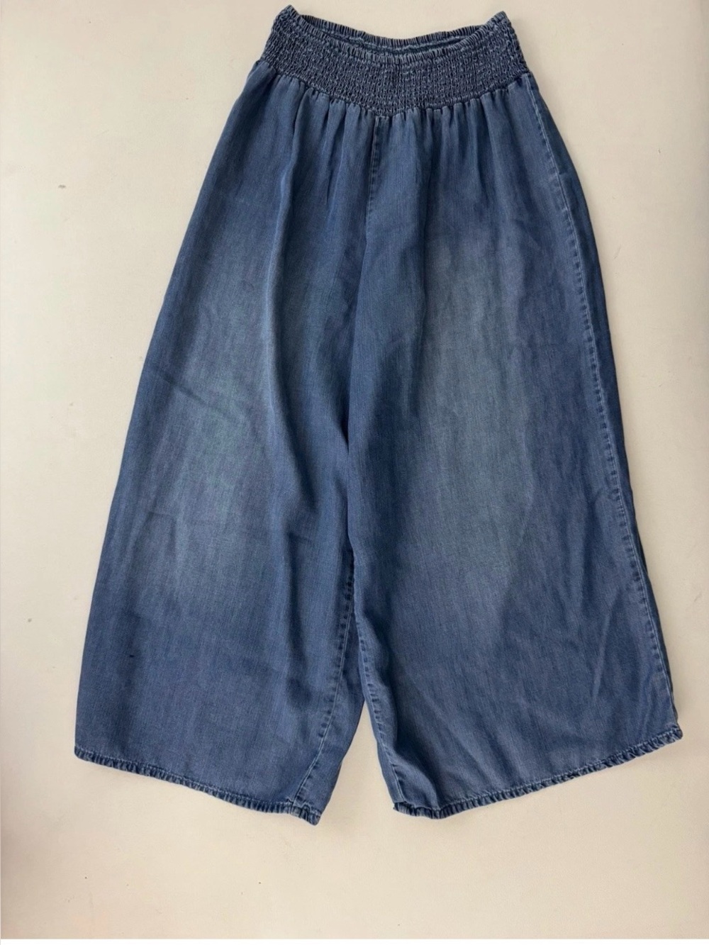 Denim Tencel Women’s Elastic Waist Cropped Pant